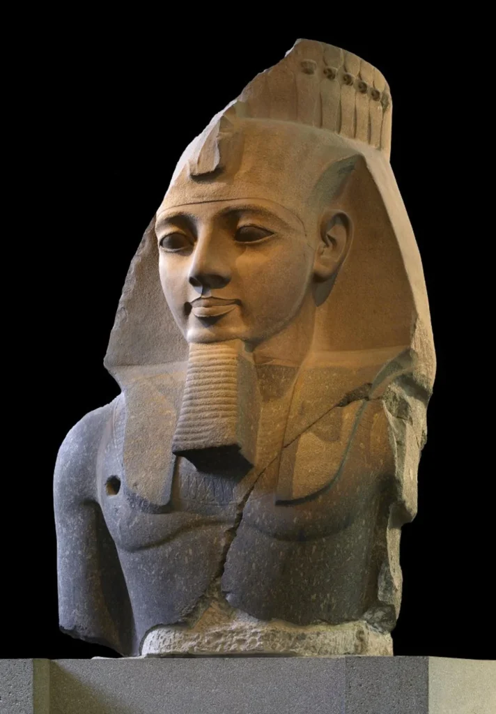 Statue-of- Ramesses-II-egyptian-sculpture-gallery-british-museum